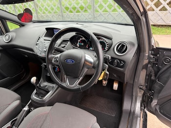 Used Ford Fiesta 2017 for sale - 77738054: Photo