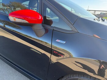 Used Ford Fiesta 2017 for sale - 77926123: Photo