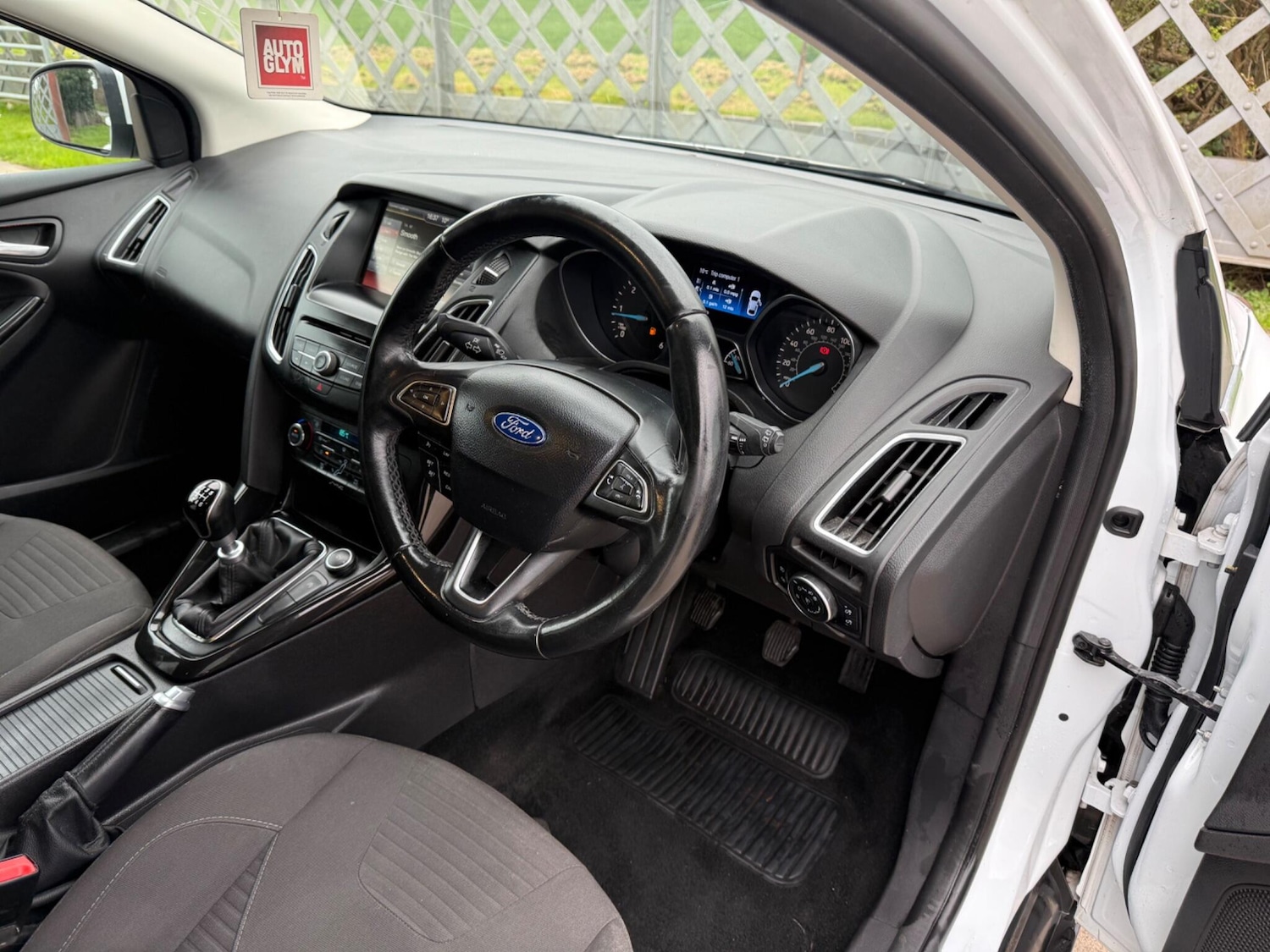 Used Ford Focus 2015 for sale - 78099966: Photo 4