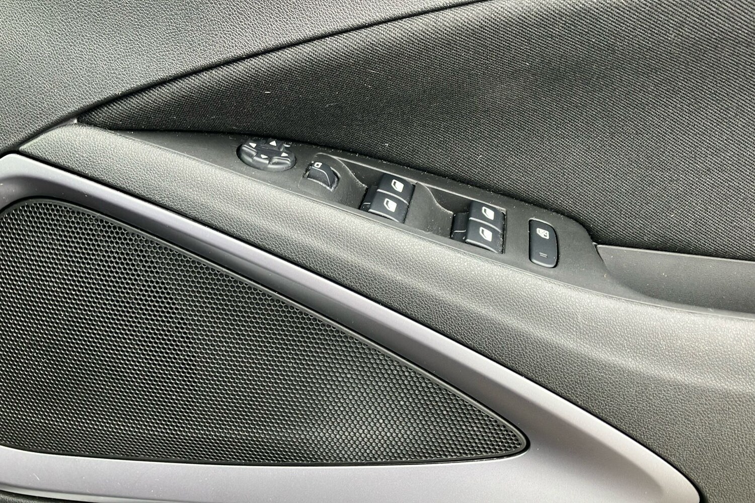 Used Vauxhall Crossland for sale - 78132140: Photo 18