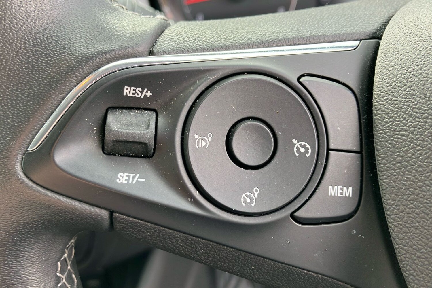 Used Vauxhall Crossland for sale - 78132140: Photo 45