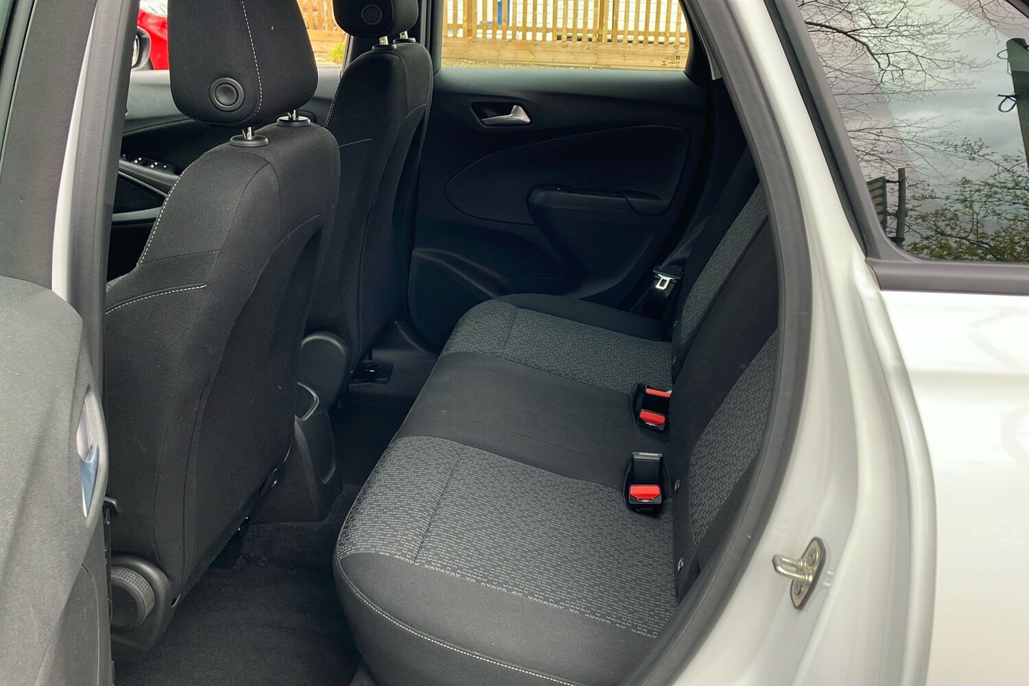 Used Vauxhall Crossland for sale - 78132140: Photo 5