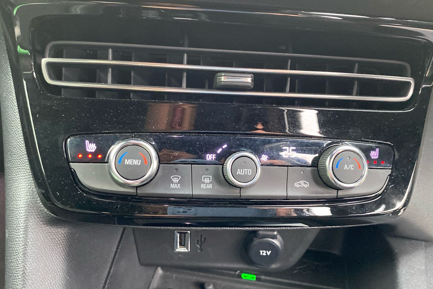 Used Vauxhall Mokka Electric for sale - 77023882: Photo 15