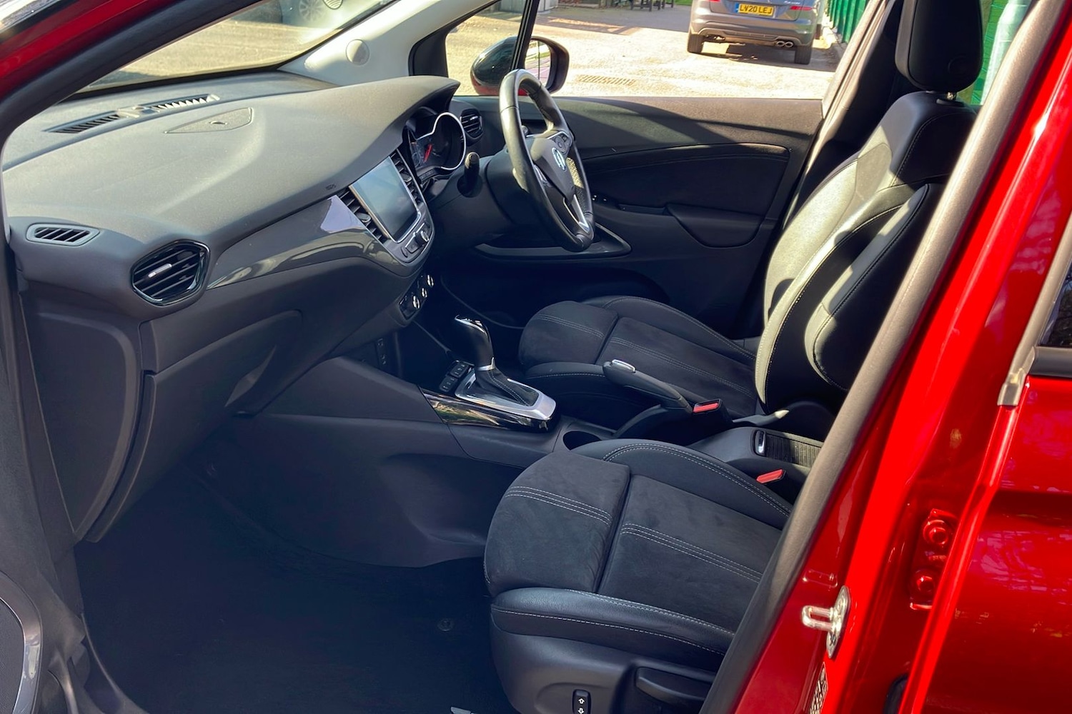 Used Vauxhall Crossland for sale - 77766212: Photo 3