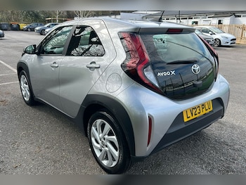Used Toyota Aygo X 2023 for sale - 77917053: Photo