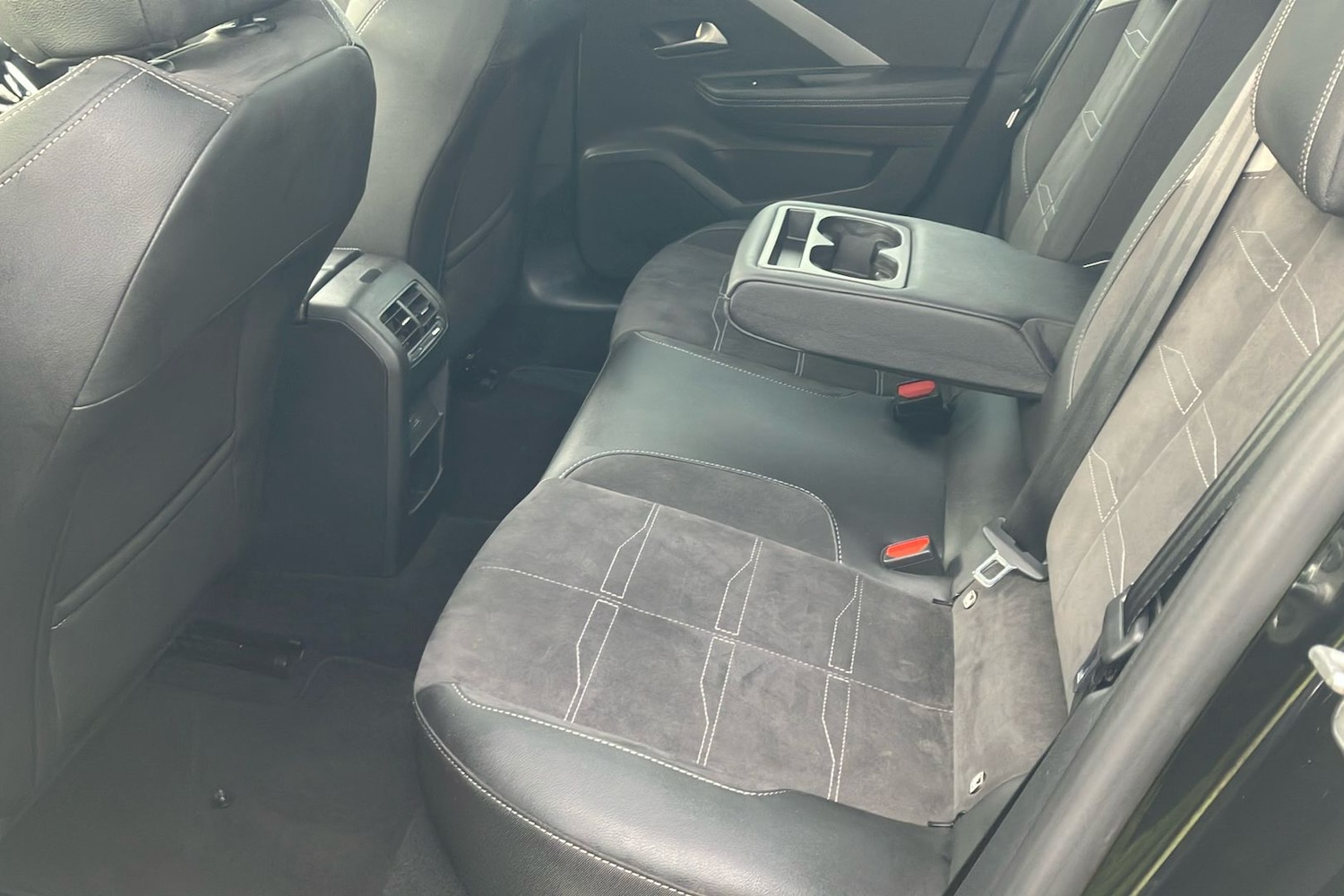 Used Vauxhall Astra for sale - 76719800: Photo 5