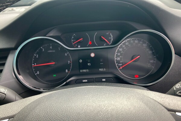 Used Vauxhall Crossland 2021 for sale - 75690182: Photo 34