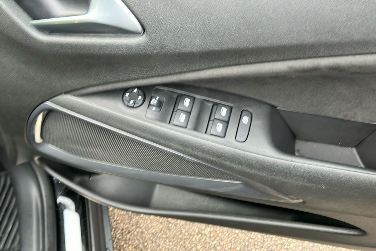 Used Vauxhall Crossland 2024 for sale - 76762872: Photo 18