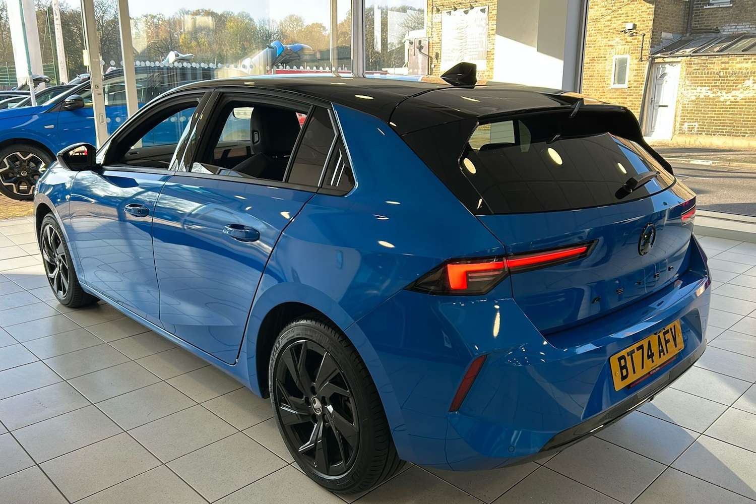 Used Vauxhall Astra 2024 for sale - 76655705: Photo 2