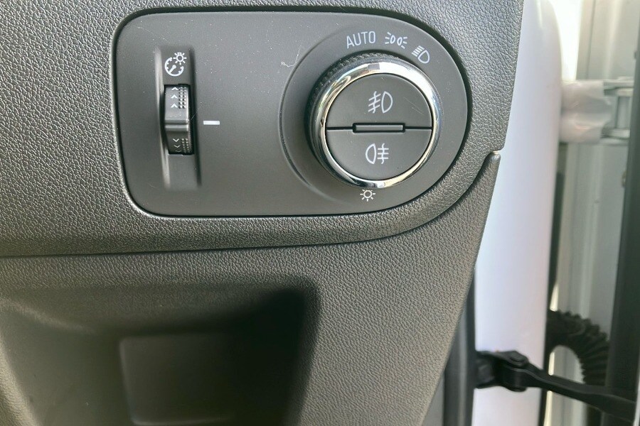 Used Vauxhall Crossland 2023 for sale - 78054101: Photo 21