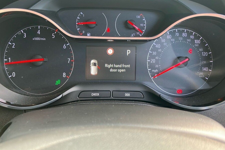 Used Vauxhall Crossland 2023 for sale - 78054101: Photo 24