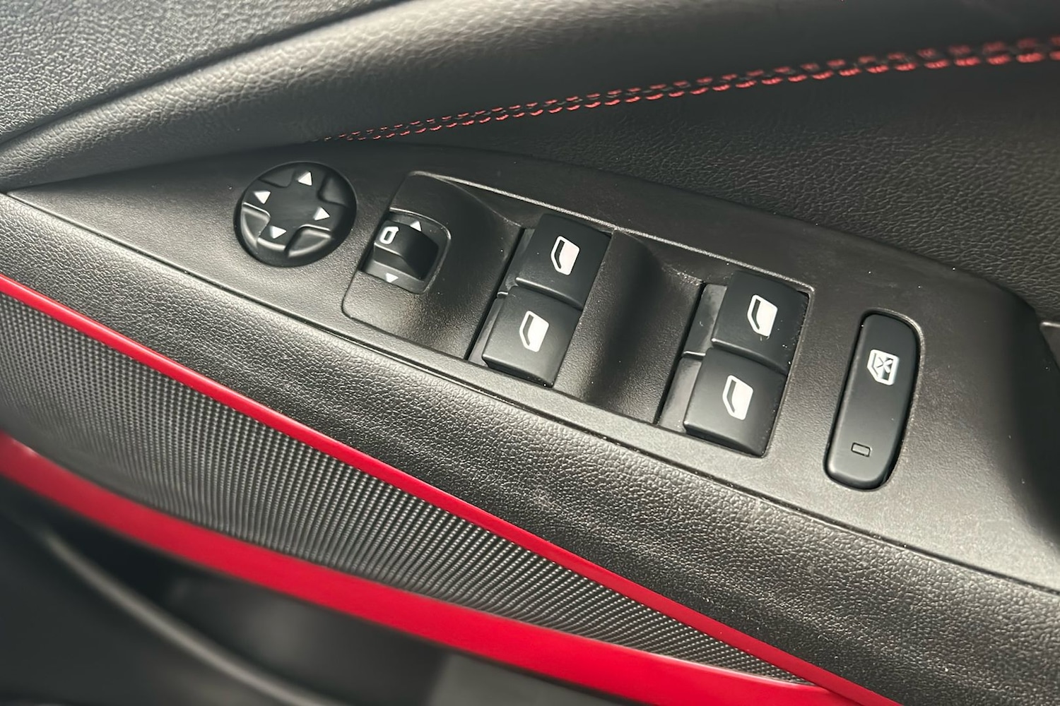 Used Vauxhall Crossland 2023 for sale - 77395105: Photo 18