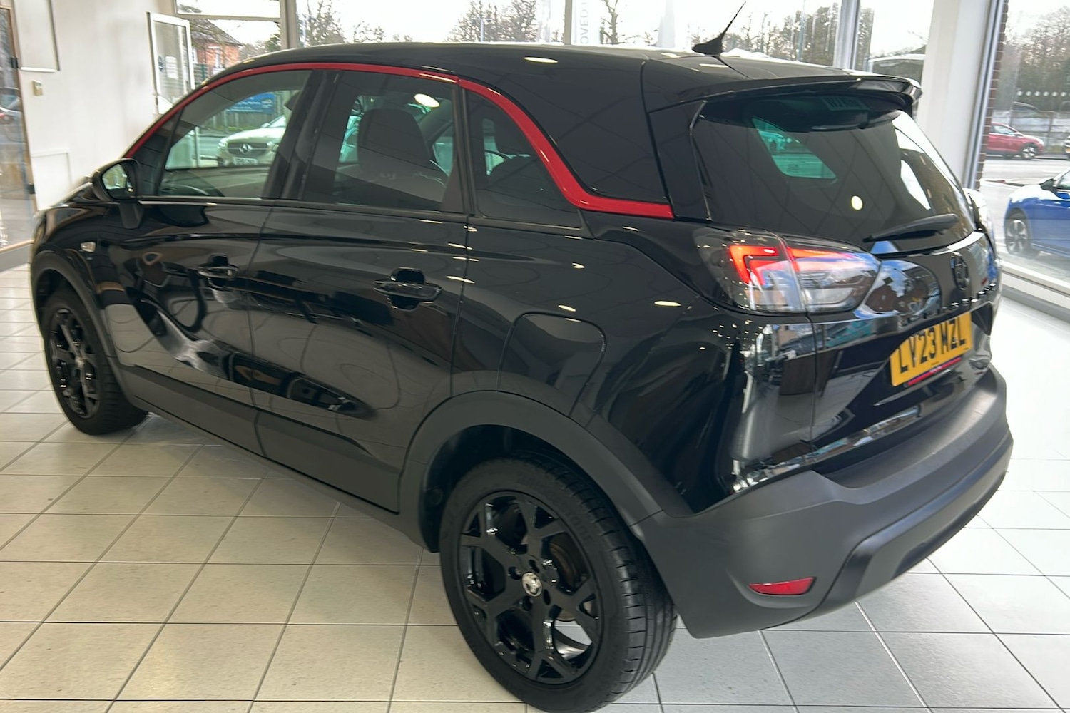 Used Vauxhall Crossland 2023 for sale - 77395105: Photo 2