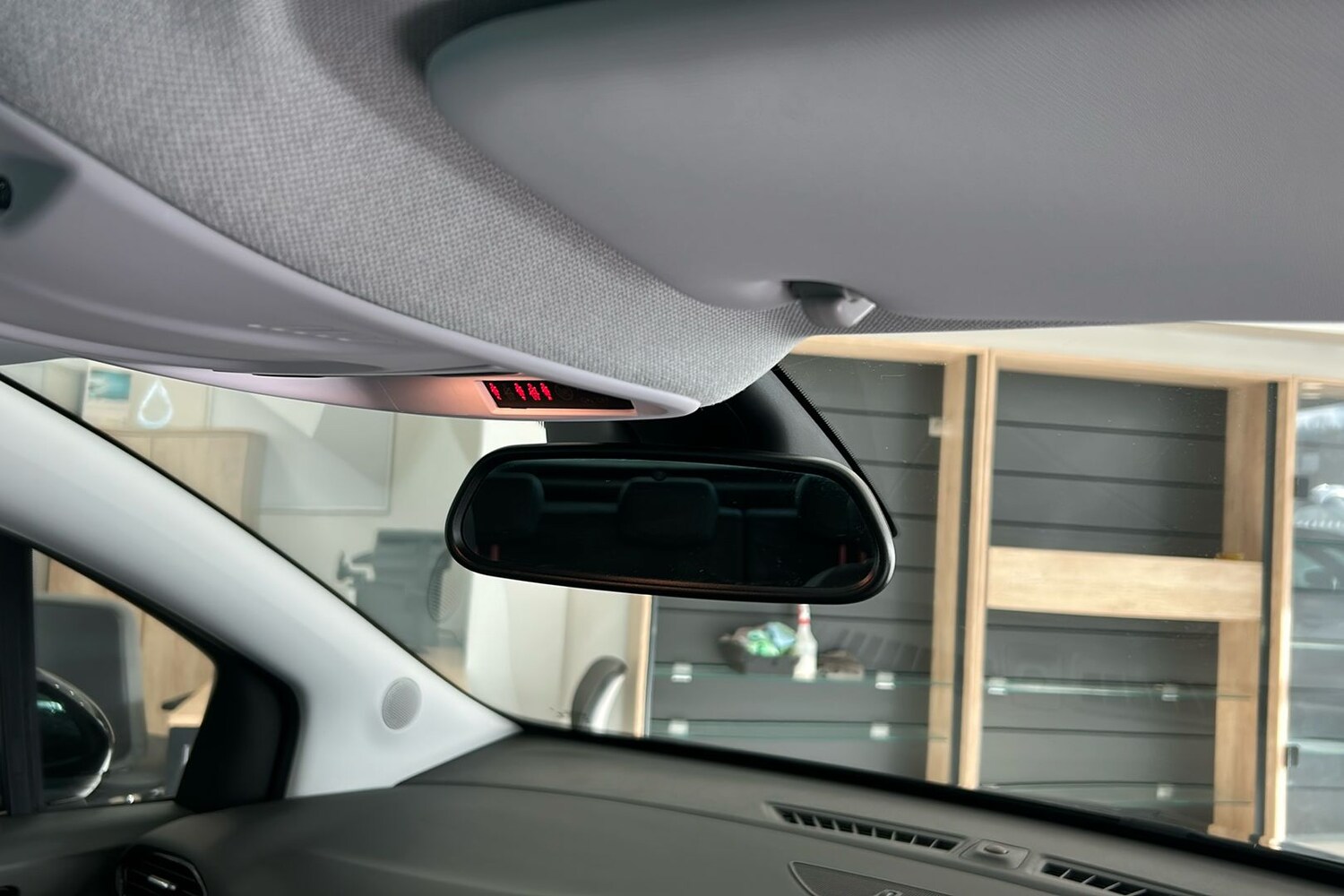 Used Vauxhall Crossland 2023 for sale - 77395105: Photo 31