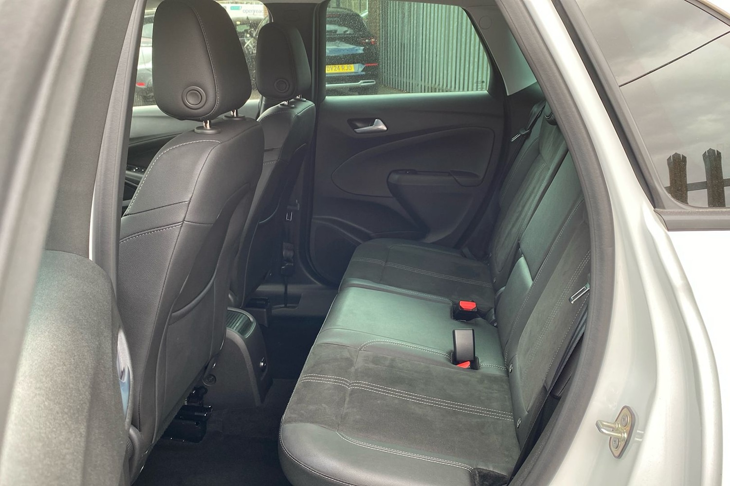 Used Vauxhall Crossland 2024 for sale - 76340933: Photo 17