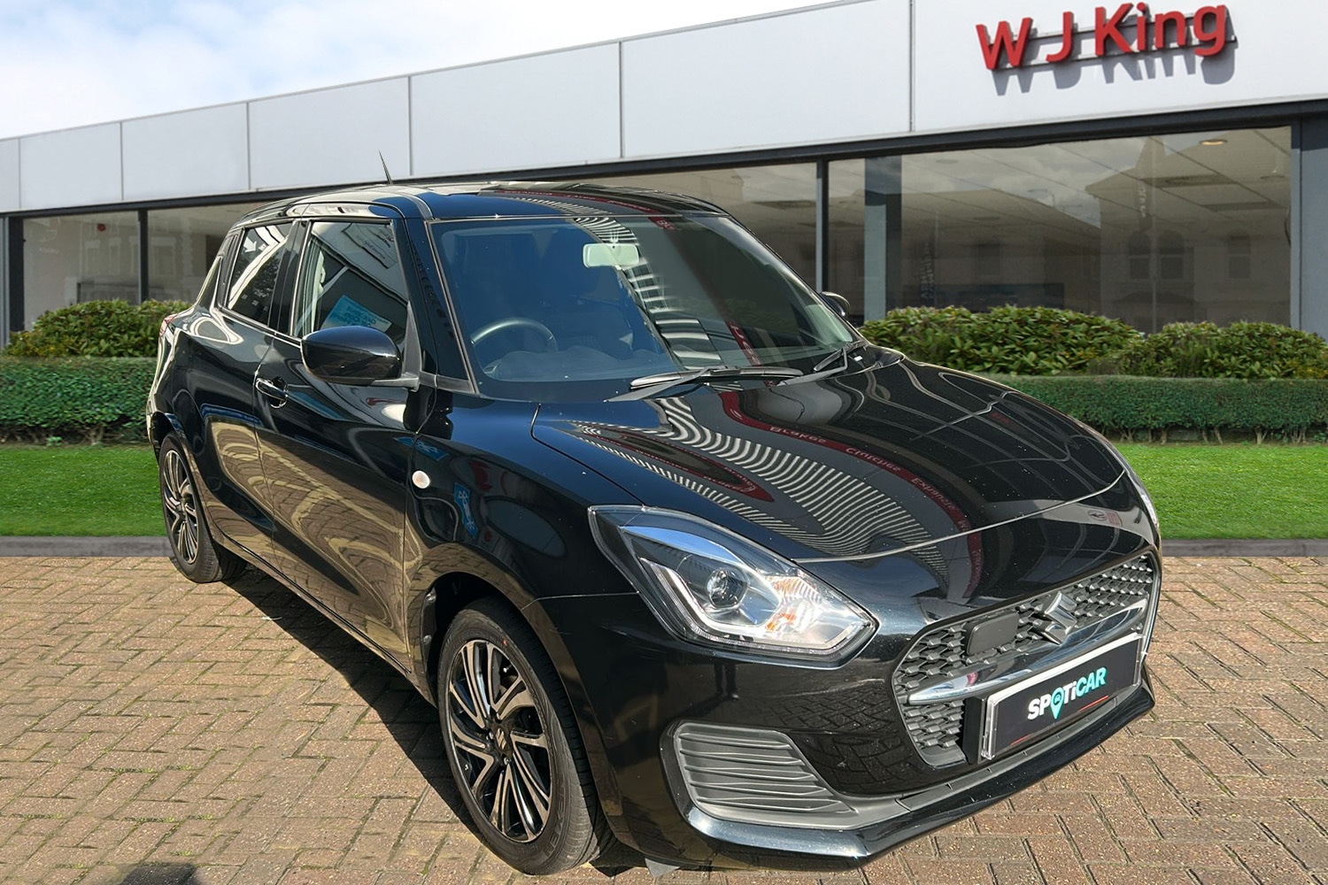 Used Suzuki Swift 2021 for sale - 76542707: Photo 1