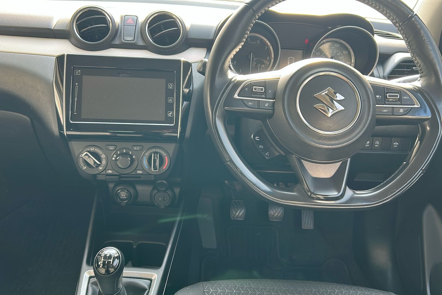 Used Suzuki Swift 2021 for sale - 76542707: Photo 11