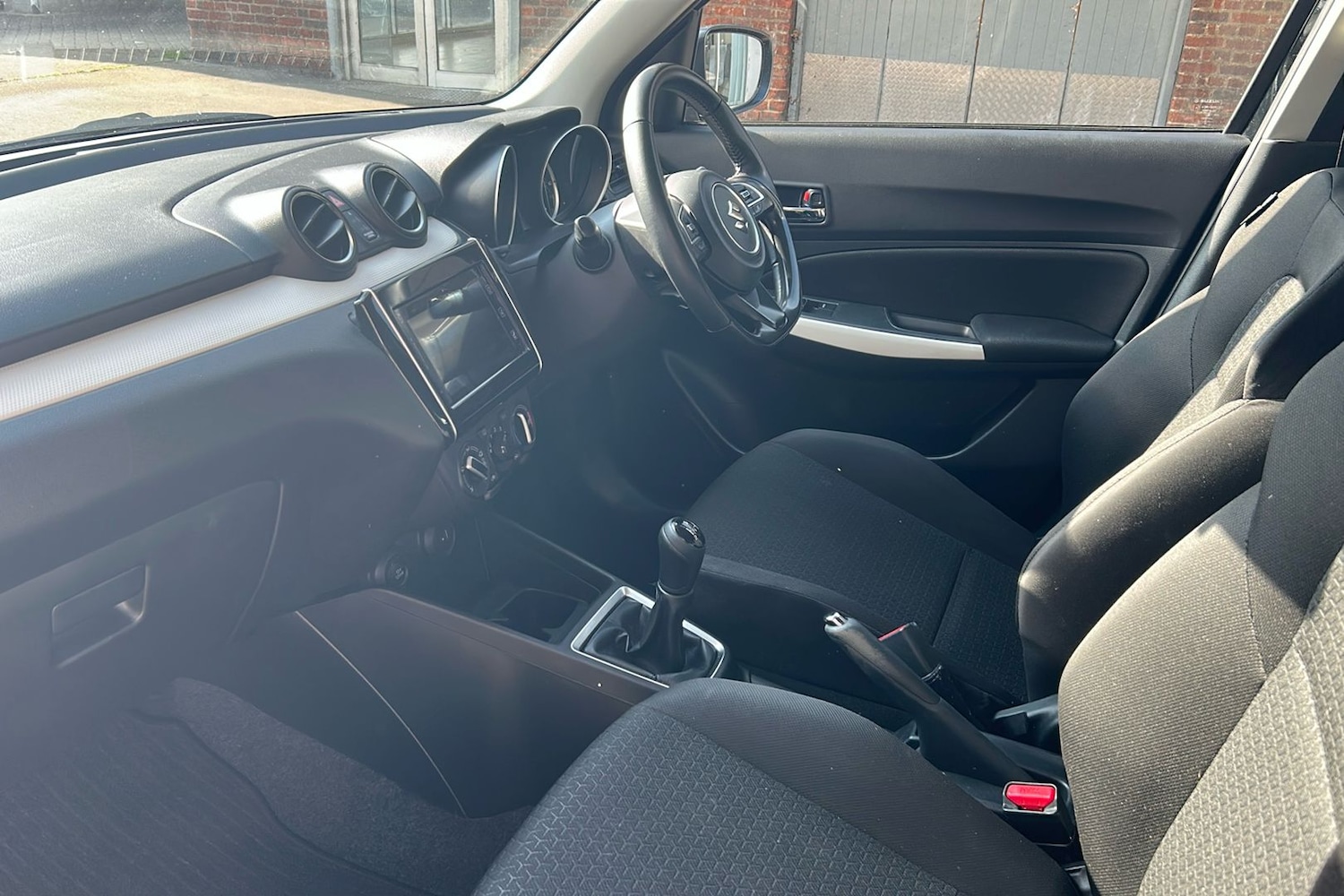 Used Suzuki Swift 2021 for sale - 76542707: Photo 3