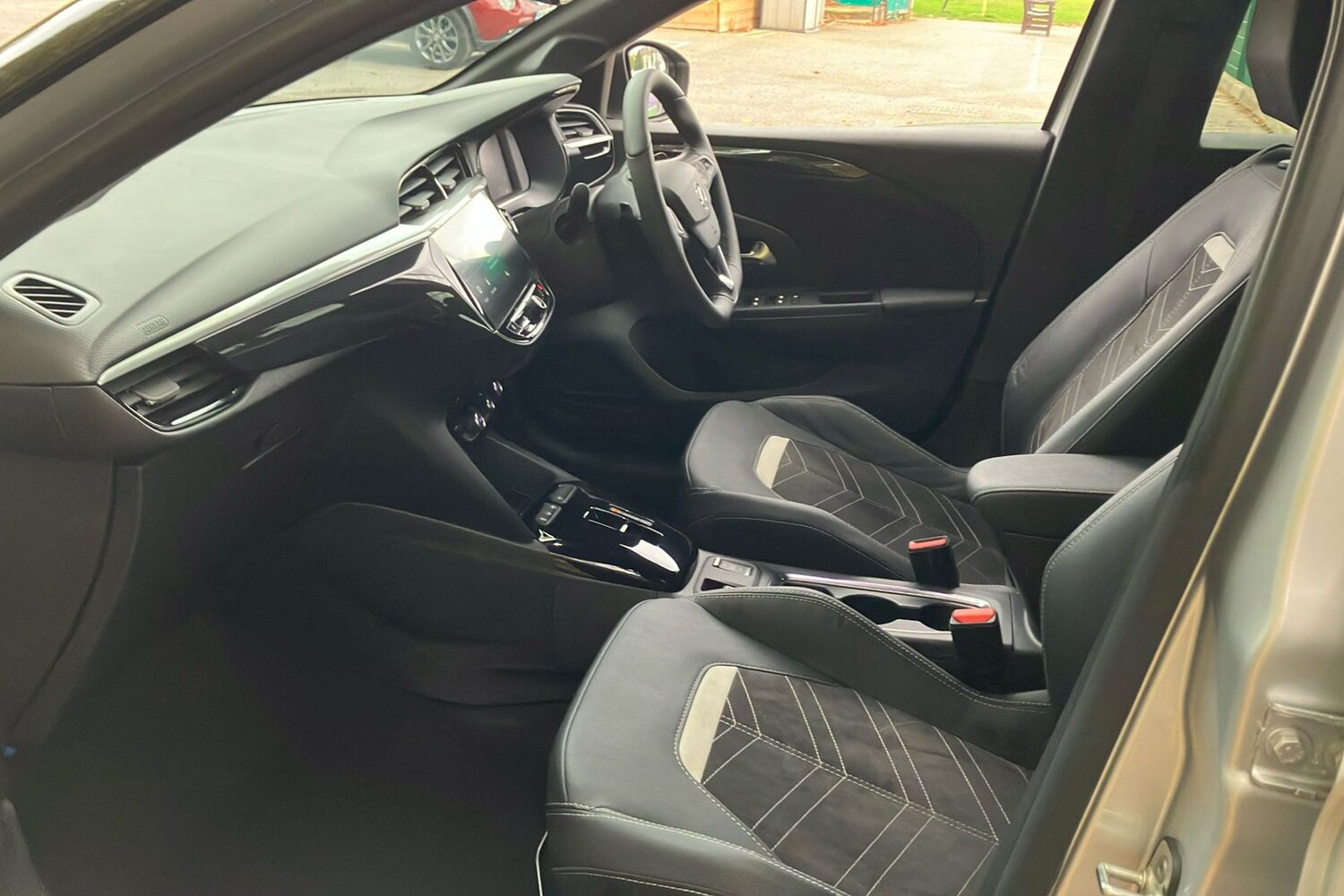 Used Vauxhall Corsa 2024 for sale - 76310515: Photo 3