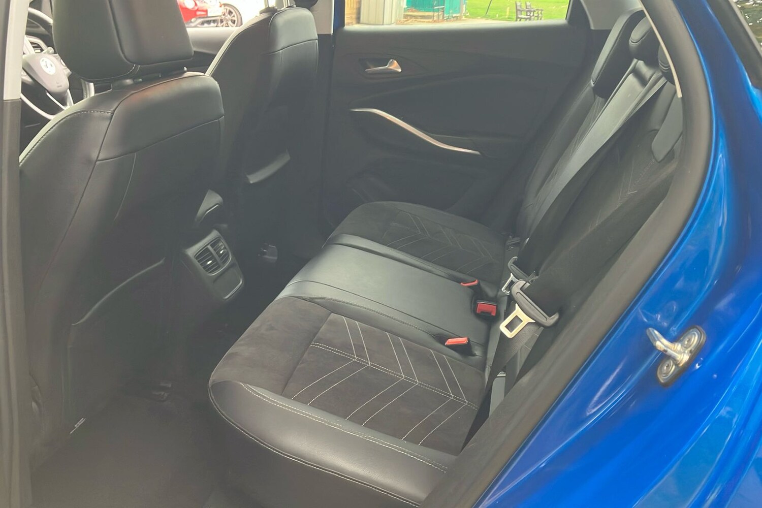 Used Vauxhall Grandland 2023 for sale - 76292790: Photo 6