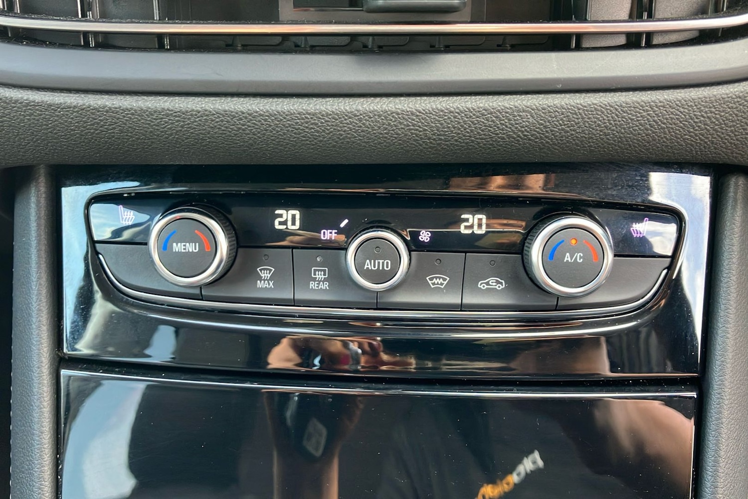 Used Vauxhall Grandland 2024 for sale - 77298158: Photo 15