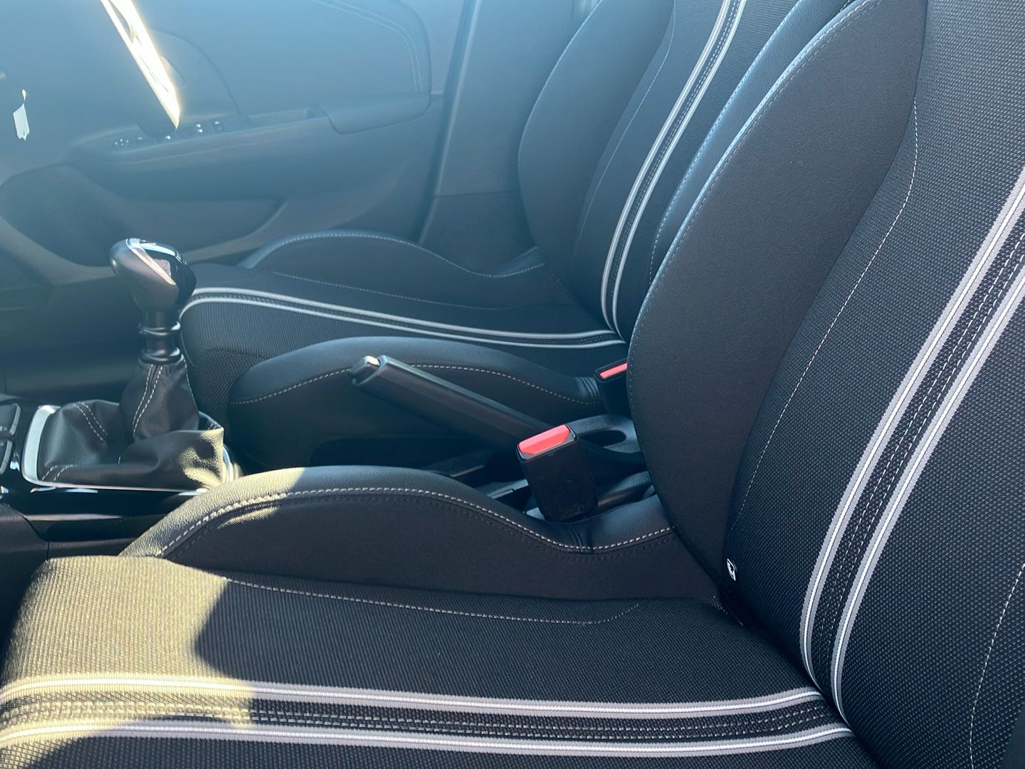 Used Vauxhall Corsa for sale - 78177342: Photo 3