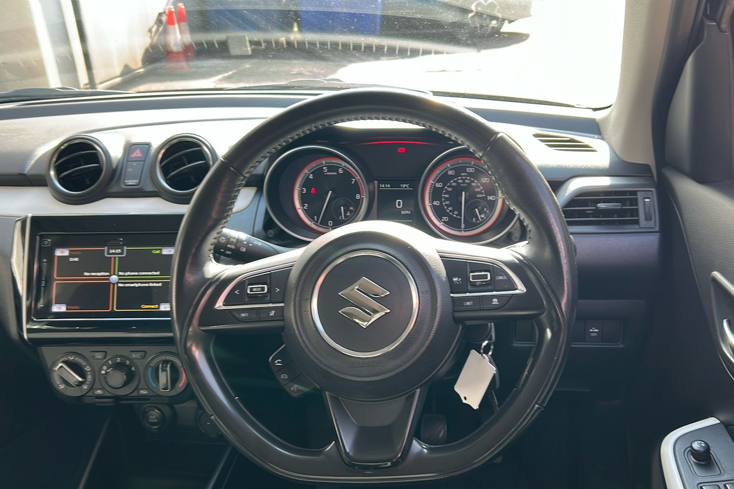 Used Suzuki Swift 2021 for sale - 76245895: Photo 33