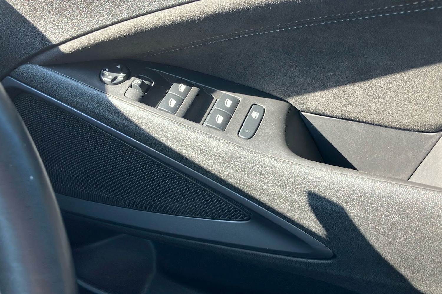 Used Vauxhall Crossland 2024 for sale - 77107432: Photo 18