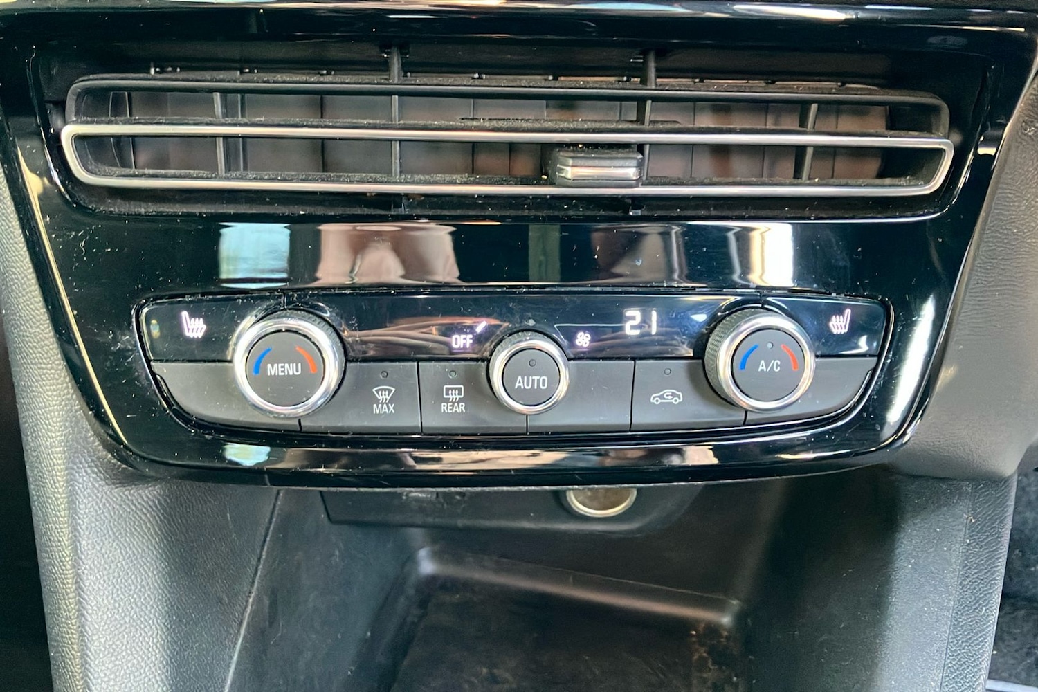 Used Vauxhall Mokka 2023 for sale - 77962990: Photo 15