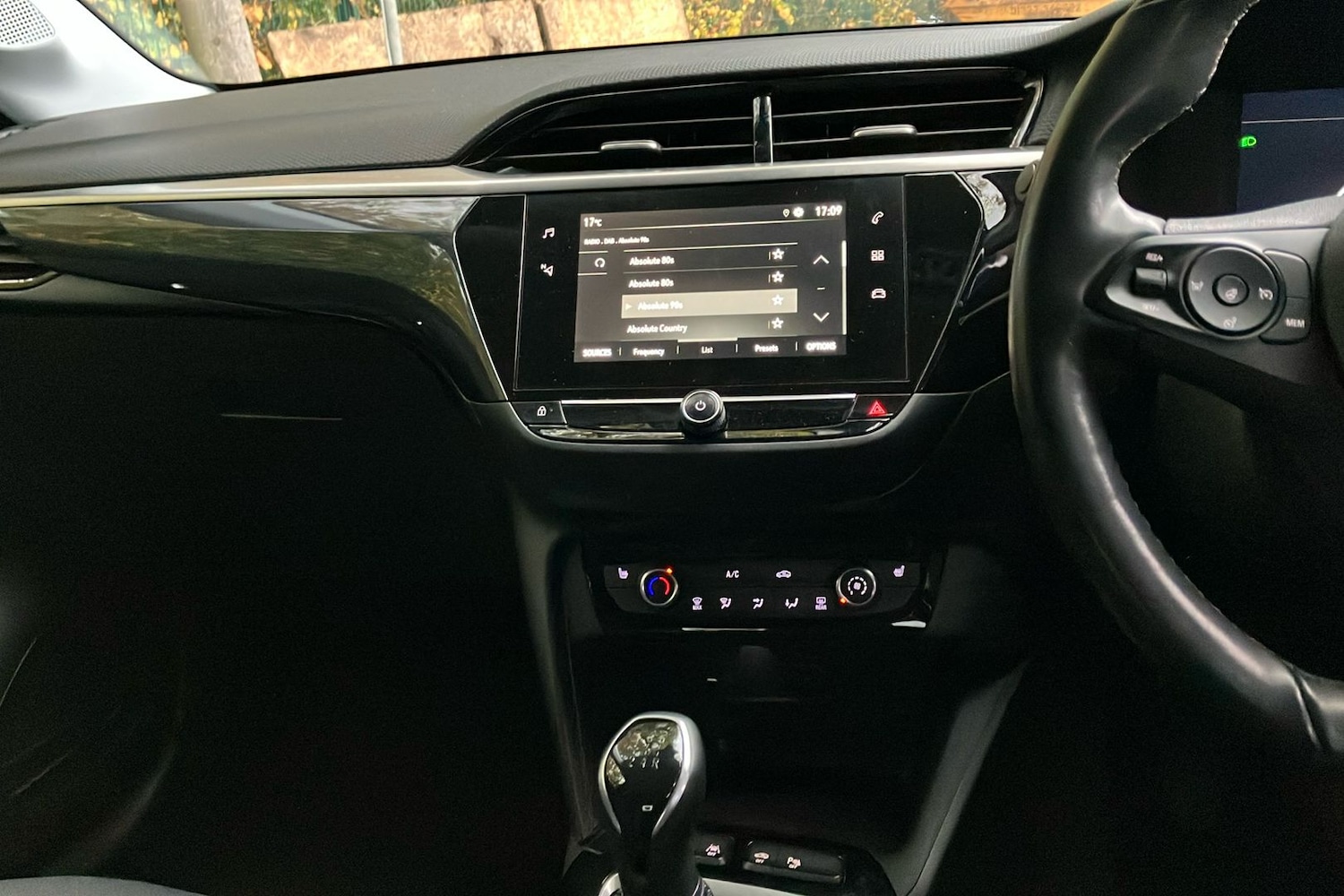 Used Vauxhall Corsa 2022 for sale - 76305025: Photo 32