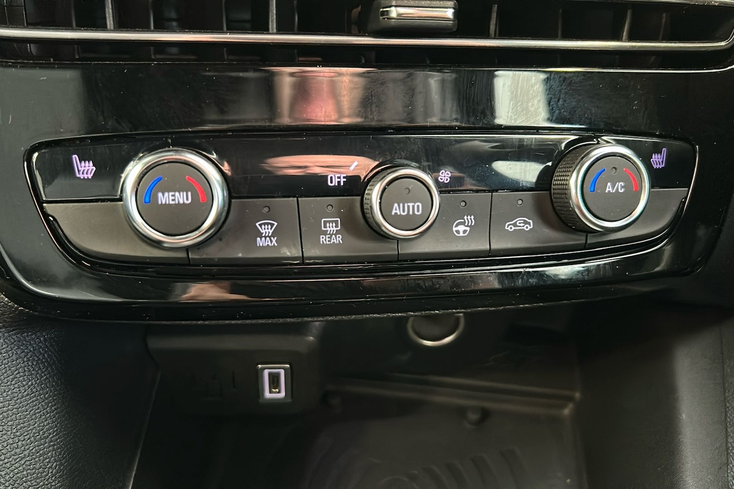 Used Vauxhall Mokka 2025 for sale - 77395103: Photo 40