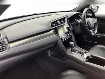 Used Honda Civic 2018 for sale - 76705761: Photo