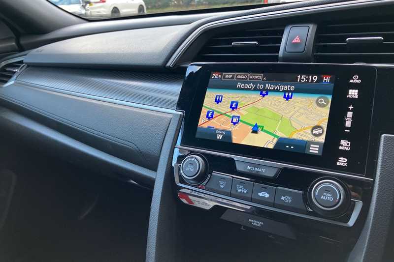 Used Honda Civic 2018 for sale - 77397575: Photo 15