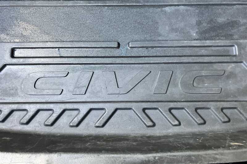 Used Honda Civic 2018 for sale - 77397575: Photo 24