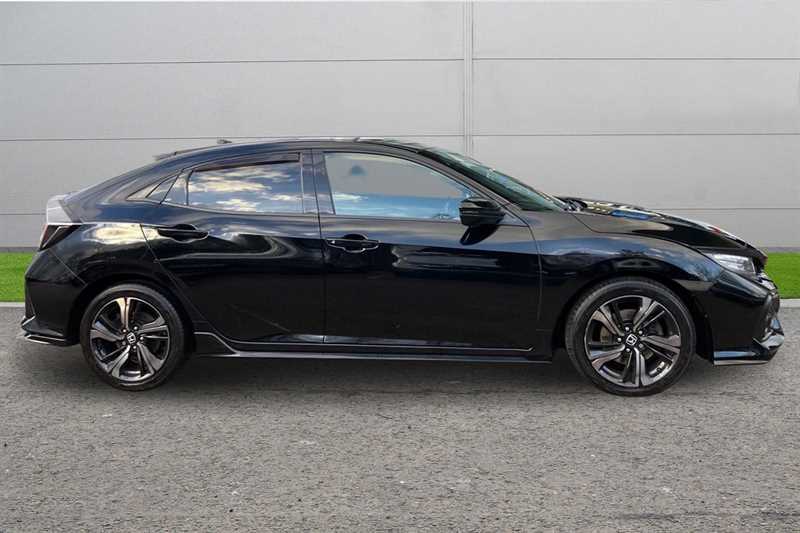 Used Honda Civic 2018 for sale - 77397575: Photo 5