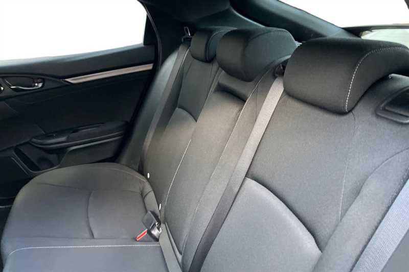 Used Honda Civic 2018 for sale - 77397575: Photo 8