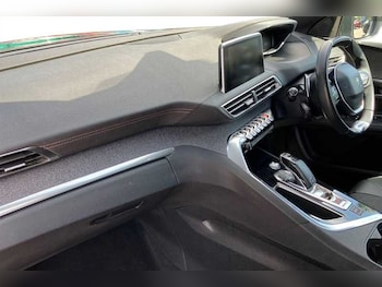 Used Peugeot 3008 2019 for sale - 79077846: Photo