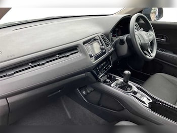 Used Honda HR-V 2019 for sale - 77698436: Photo