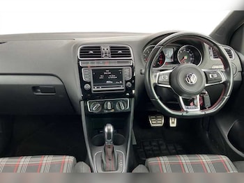 Used Volkswagen Polo 2017 for sale - 78464022: Photo