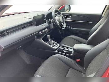 Used Honda HR-V 2023 for sale - 76096137: Photo