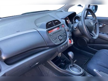 Used Honda Jazz 2015 for sale - 78464013: Photo
