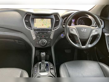 Used Hyundai Santa Fe 2018 for sale - 77588836: Photo