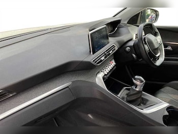 Used Peugeot 5008 2020 for sale - 78638391: Photo