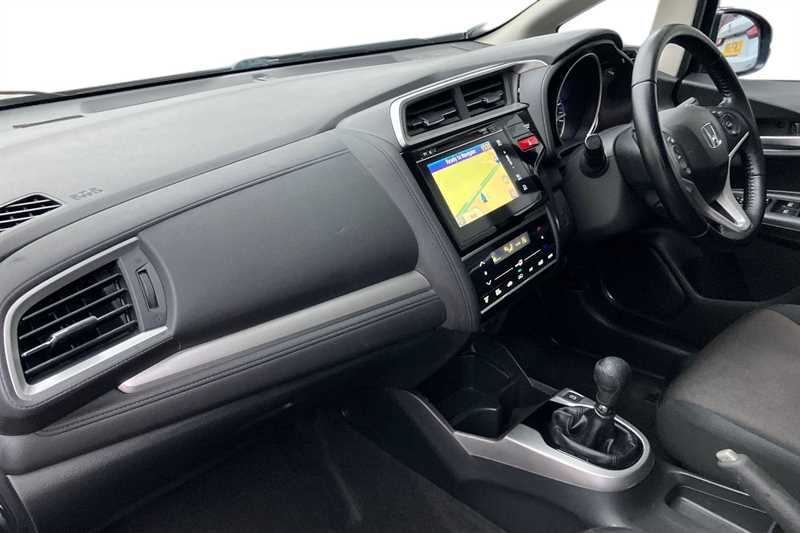 Used Honda Jazz 2016 for sale - 77333415: Photo 2