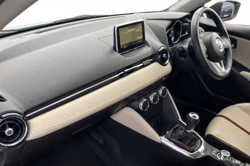 Used Mazda Mazda2 2015 for sale - 77855986: Photo 2