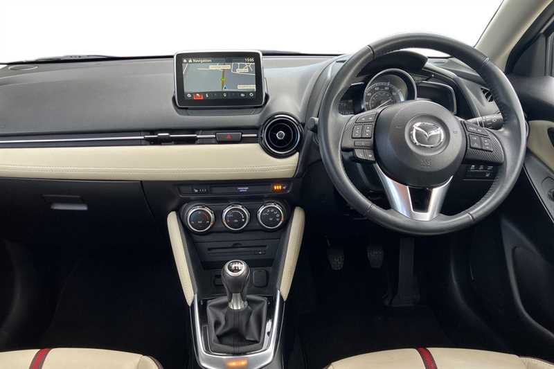 Used Mazda Mazda2 2015 for sale - 77855986: Photo 4