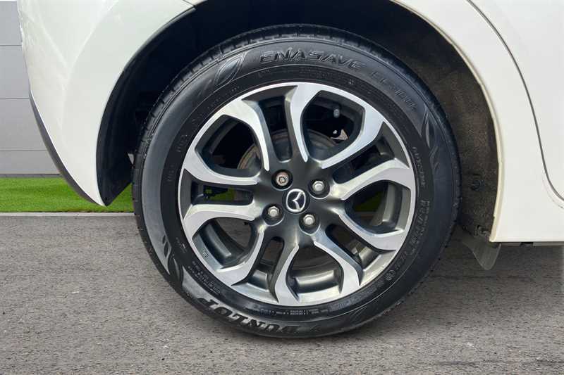 Used Mazda Mazda2 2015 for sale - 77855986: Photo 9