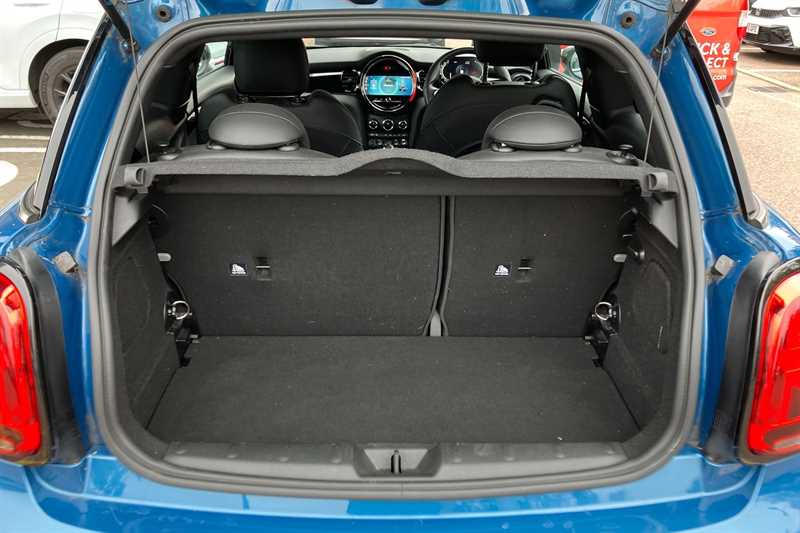 Used MINI Hatch 2023 for sale - 76191304: Photo 19