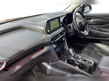 Used Hyundai Santa Fe 2018 for sale - 78799240: Photo