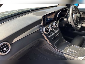 Used Mercedes-Benz GLC 2020 for sale - 78978046: Photo